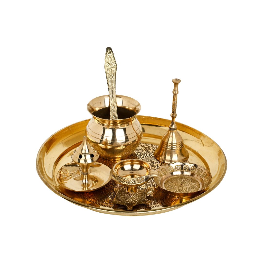 Top view of brass pooja thali 7 inch with engraved design, showing puja thali brass craftsmanship suitable for aarti, bhog and rituals.