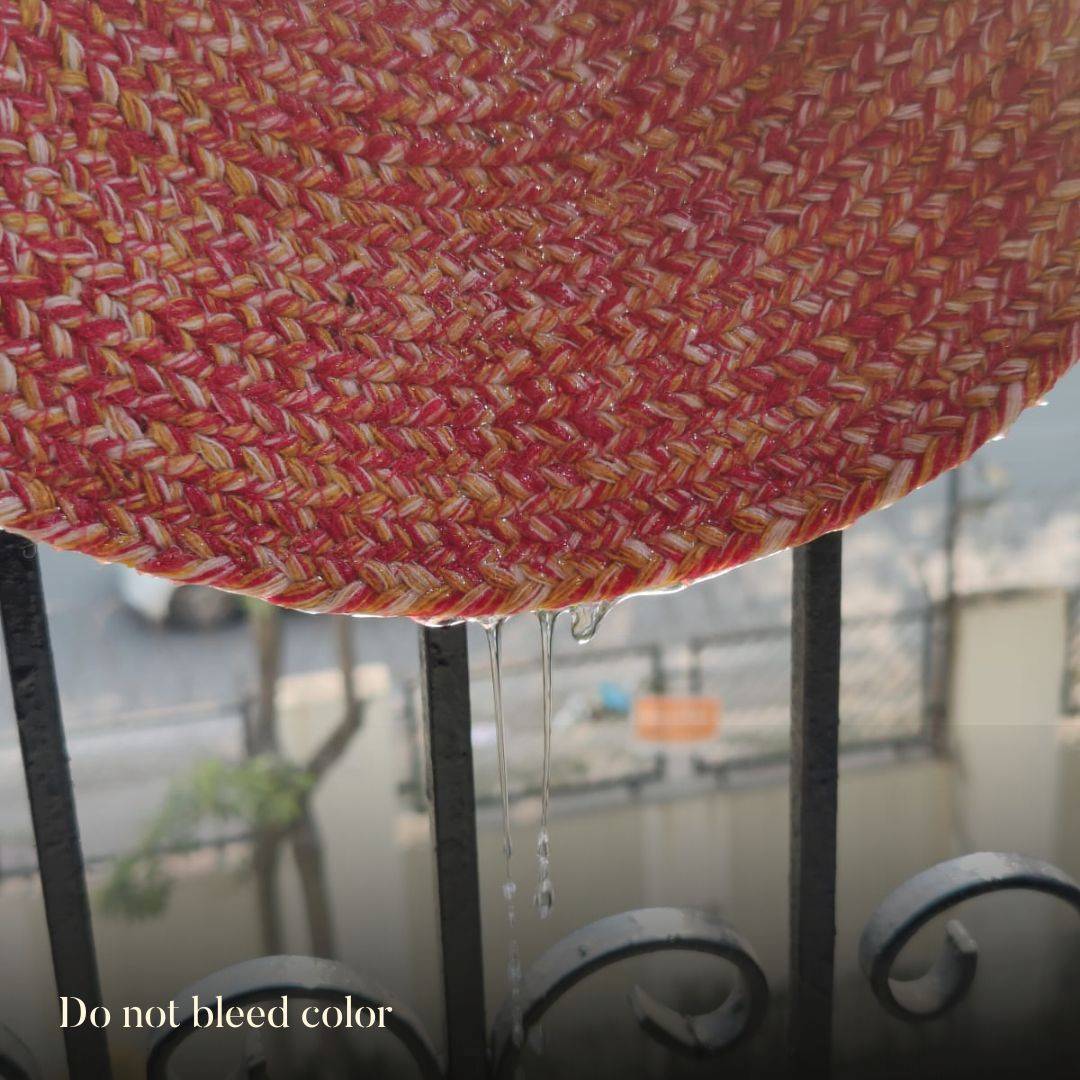 Close-up of a multicolor woven mat showing texture and colorfast quality for
washable cotton placemats.