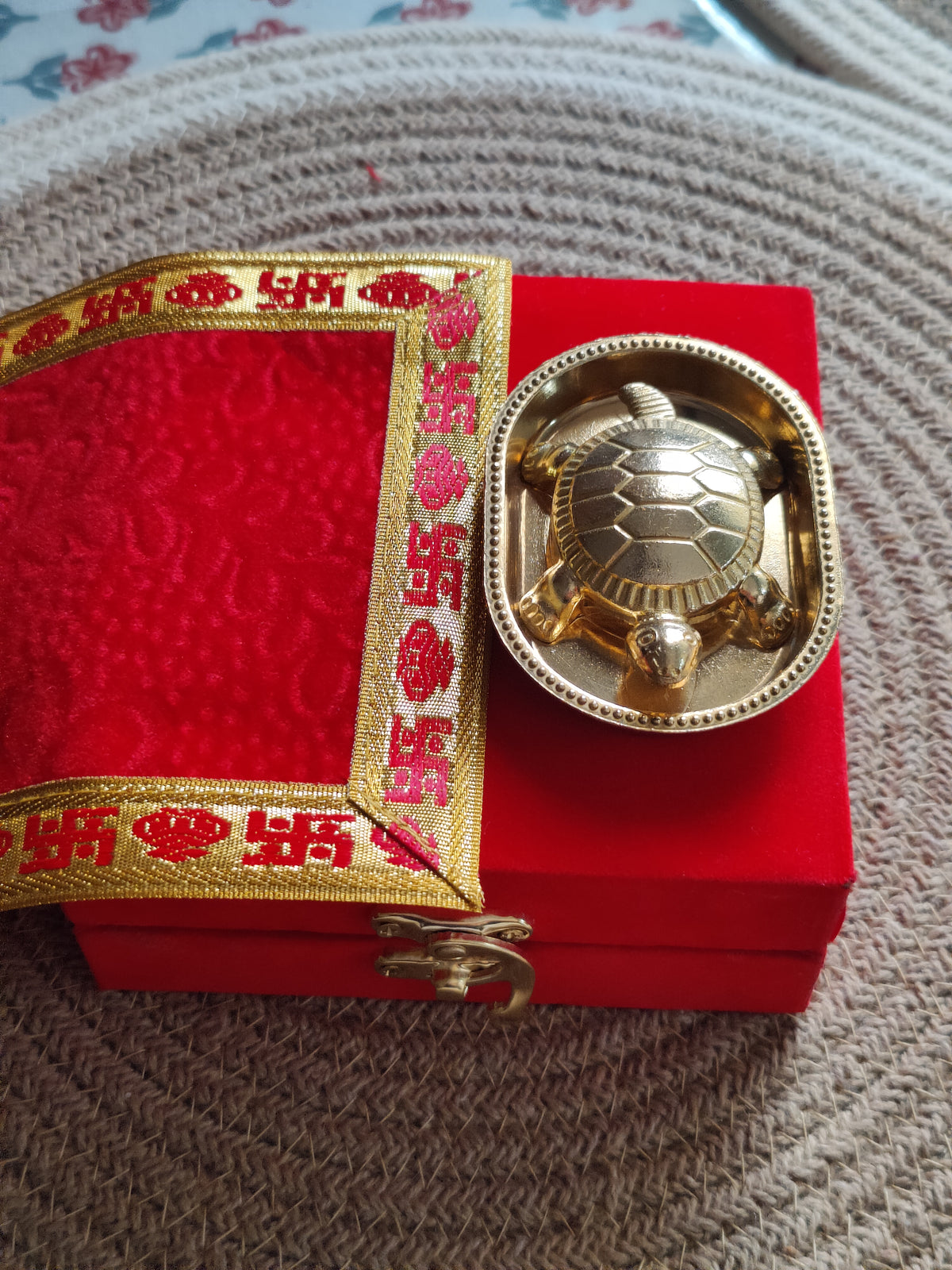 brass_kacchua_plate_set with Kuber Yantra for Money and Prosperity