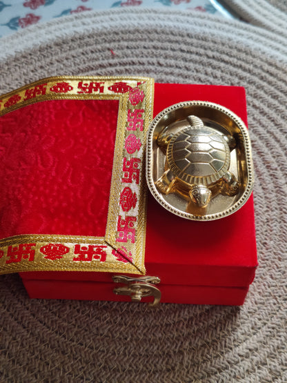 brass_kacchua_plate_set with Kuber Yantra for Money and Prosperity